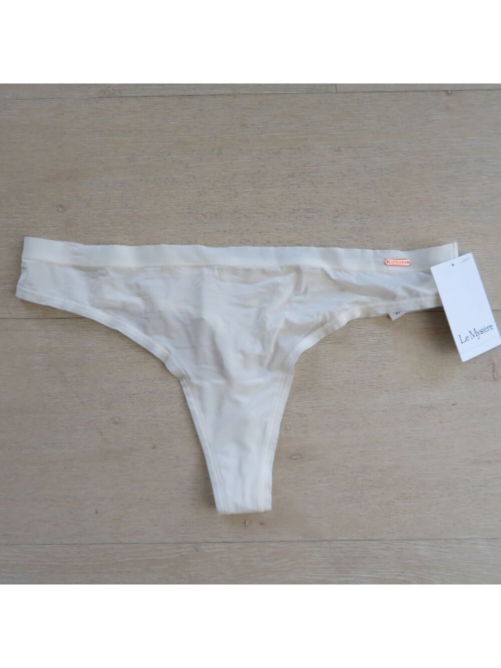 Le Mystere Infinite Comfort Thong Buttercream S/M Womens Soft Seamless Underwear
